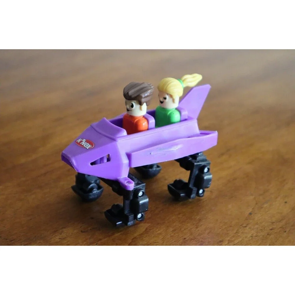 Knex Rippin' Rocket Coaster Replacement Part: K'nex Boy and Girl in Car has wear